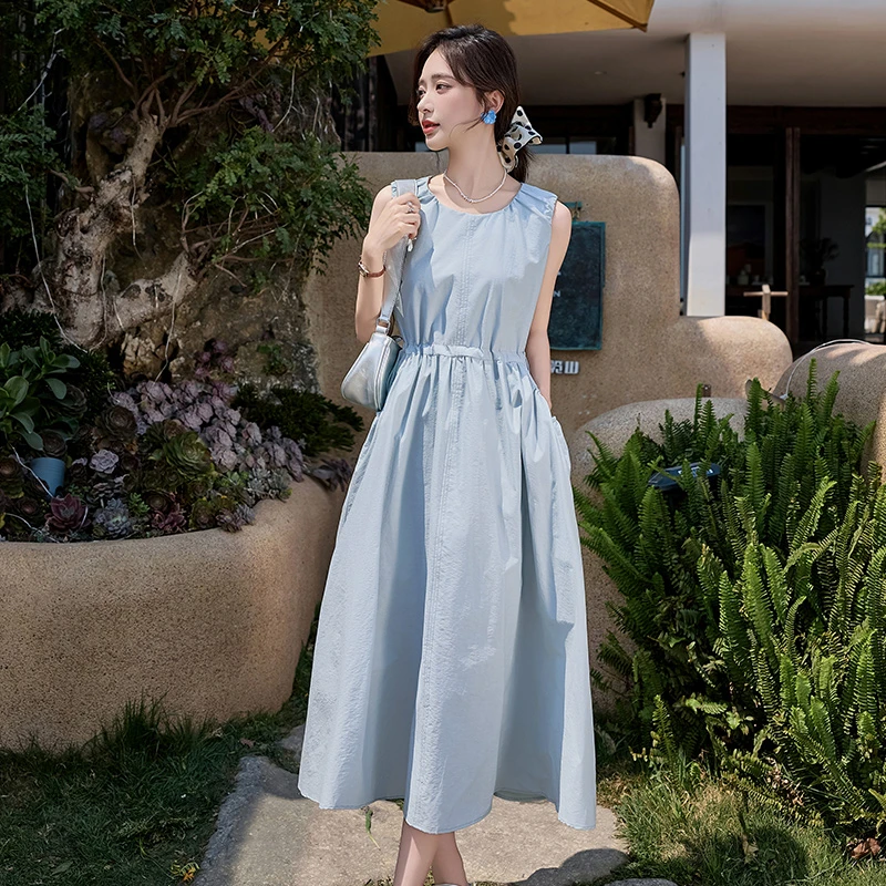 法式度假风背心连衣裙女2025年夏季新款欧若风蓝色名牌富太太女装