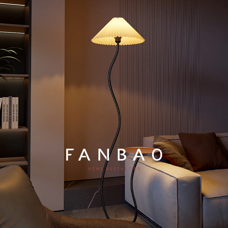 百褶落地云灯极简书房沙发边创意无线充电卧室氛围语音客厅落地灯