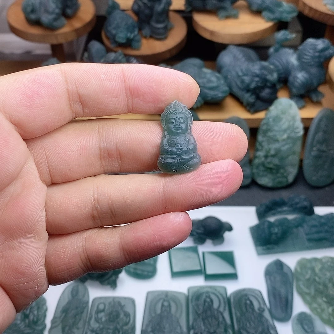 定制翡翠未镶嵌宝宝佛