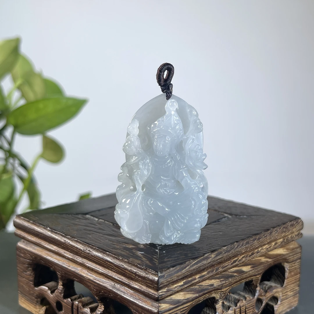 JXXA09-68 天然缅甸A货翡翠 自在观音