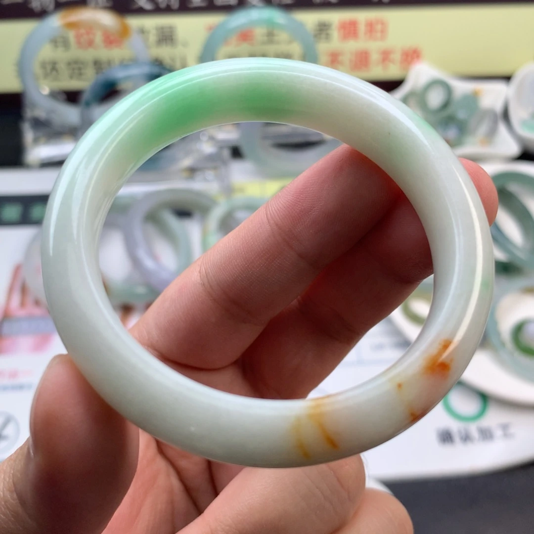 【闪购商品】未镶嵌定制翡翠52、53正圈