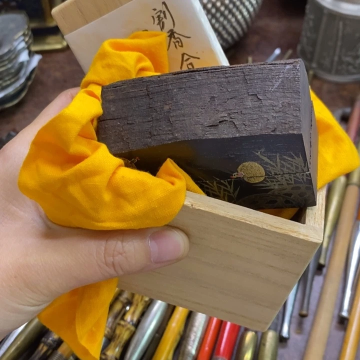 随***件陶瓷艺术品制作工艺品