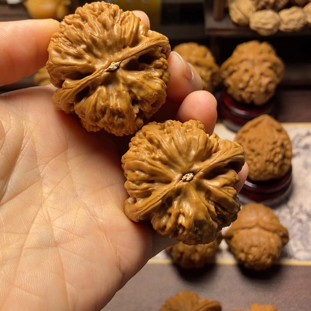 旺****文玩核桃把件全品大粗筋尺寸43