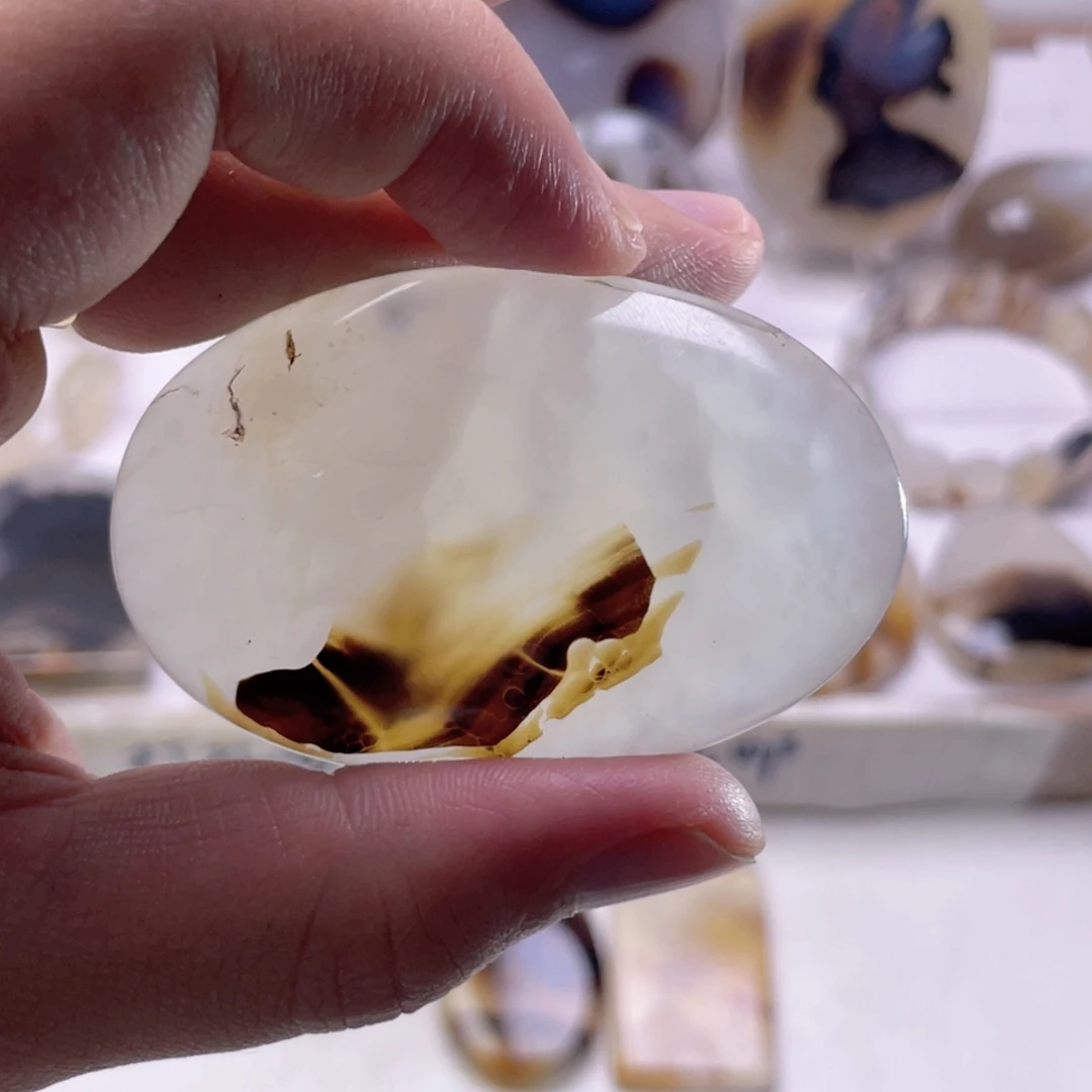 玛瑙/玉髓未镶嵌珠宝奇石