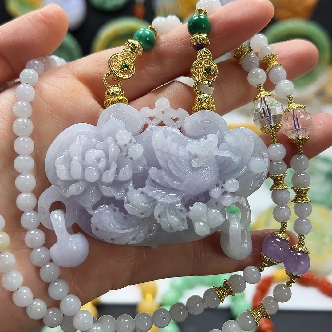 翡翠未镶嵌颈饰吊坠