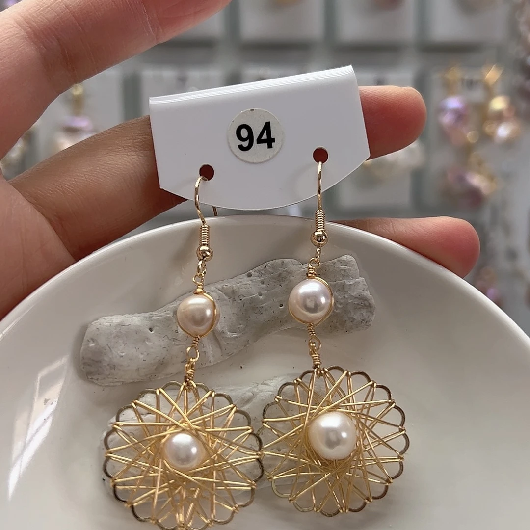 银S925镶嵌耳饰淡水珍珠