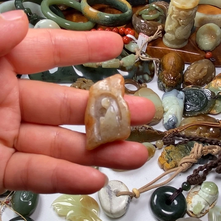 岫岩河磨玉（透闪石质玉）未镶嵌颈饰