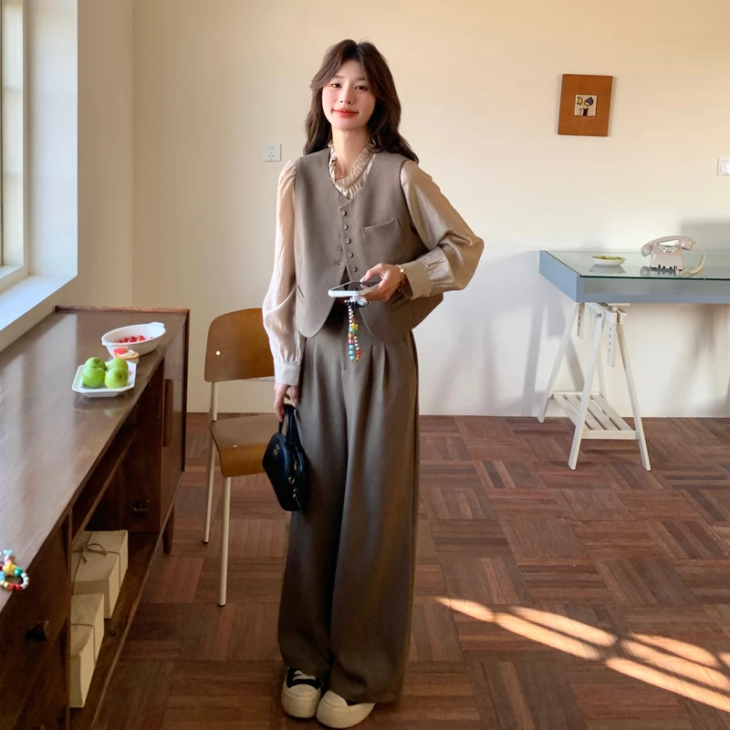 简约马甲衬衫阔腿裤套装女韩版设计感小个子2025秋季新款三件套装