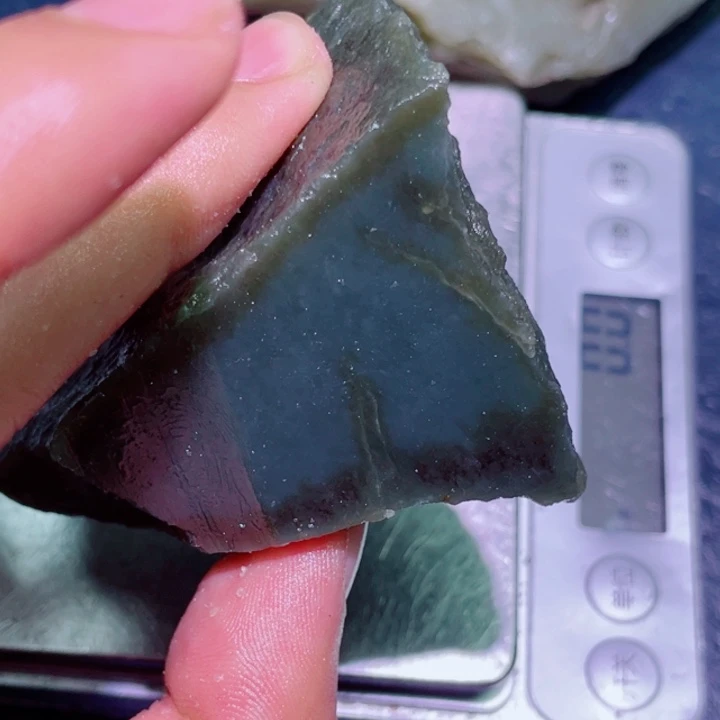 和田玉（糖玉）未镶嵌珠宝半成品