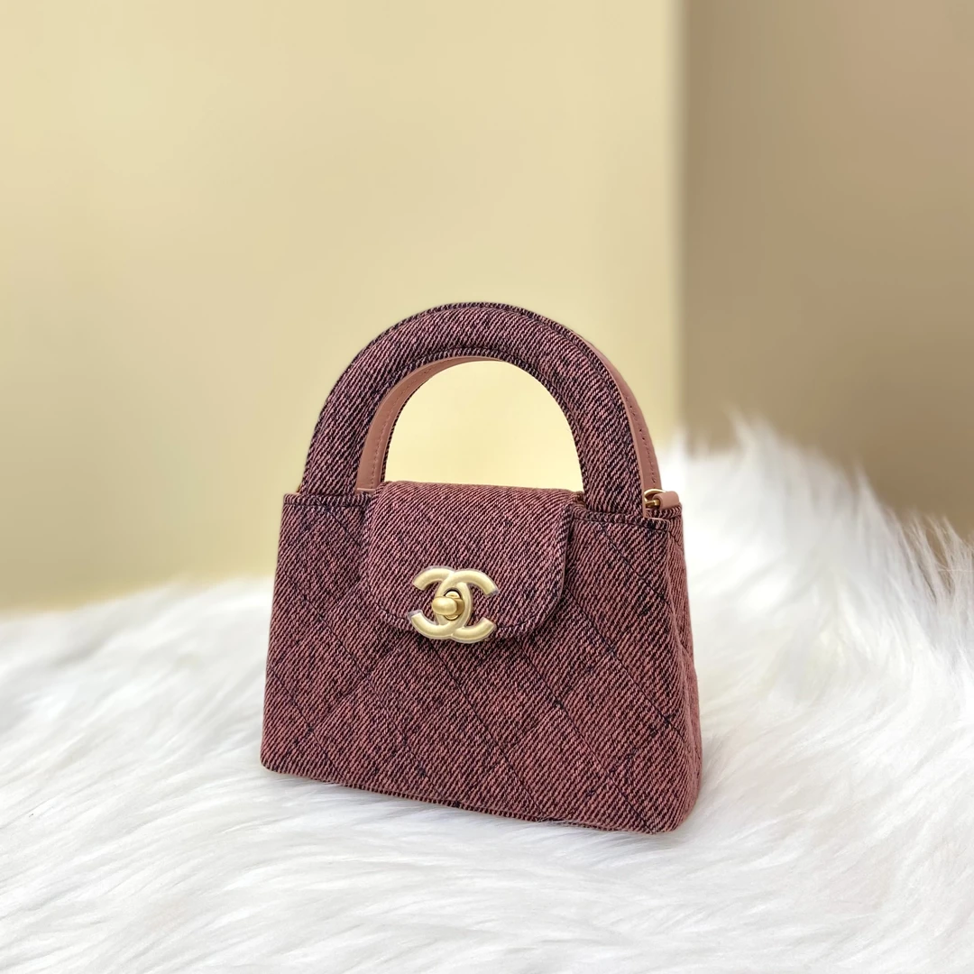 未使用 Chanel/香奈儿 全新  kelly nano 丹宁布 金标 芯片款