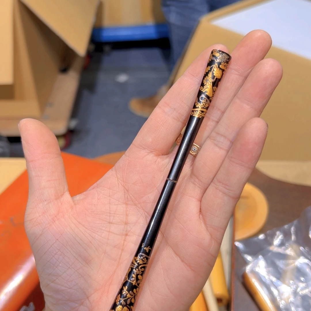 瓷器周边默认瑕疵1