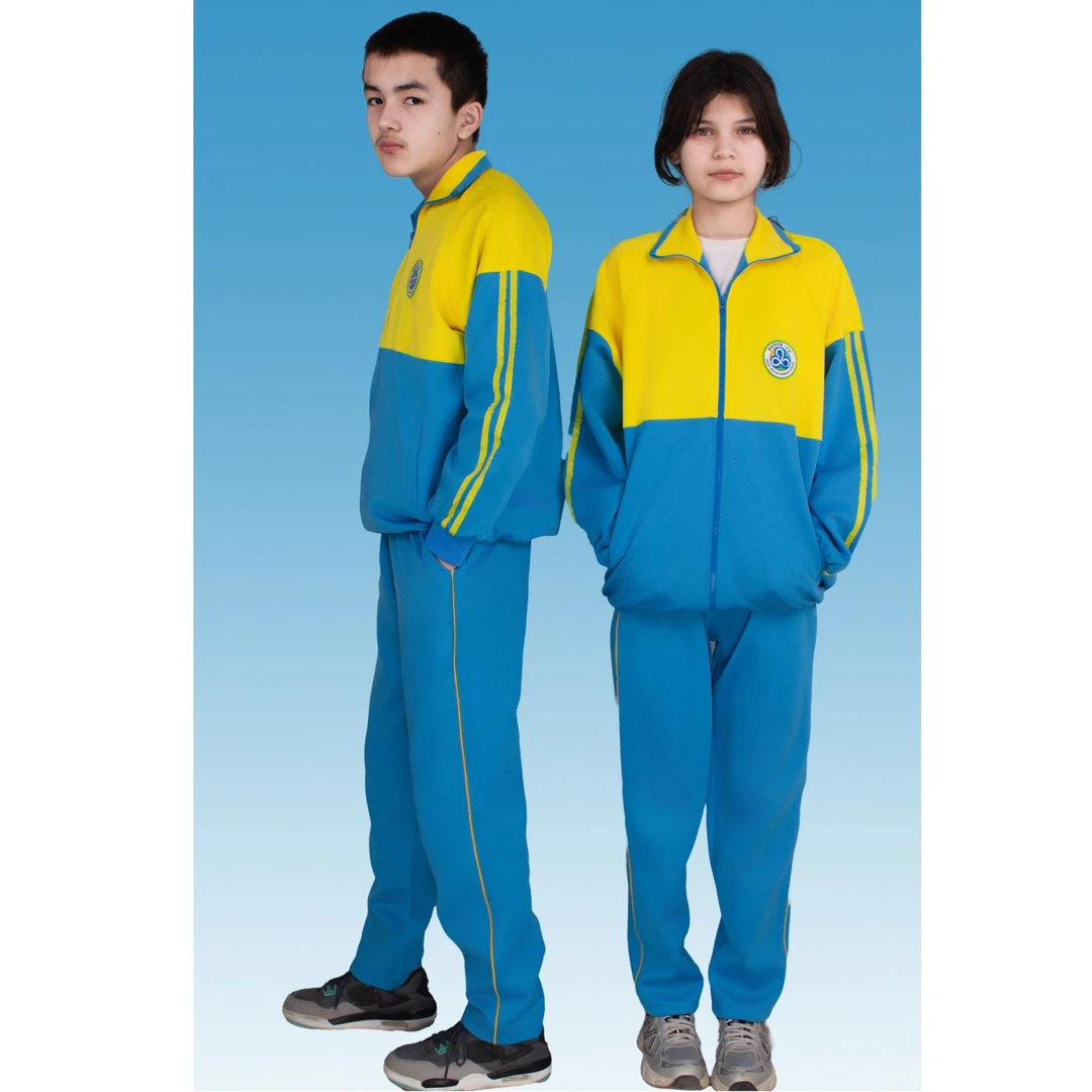 阿克苏市第二小学校服