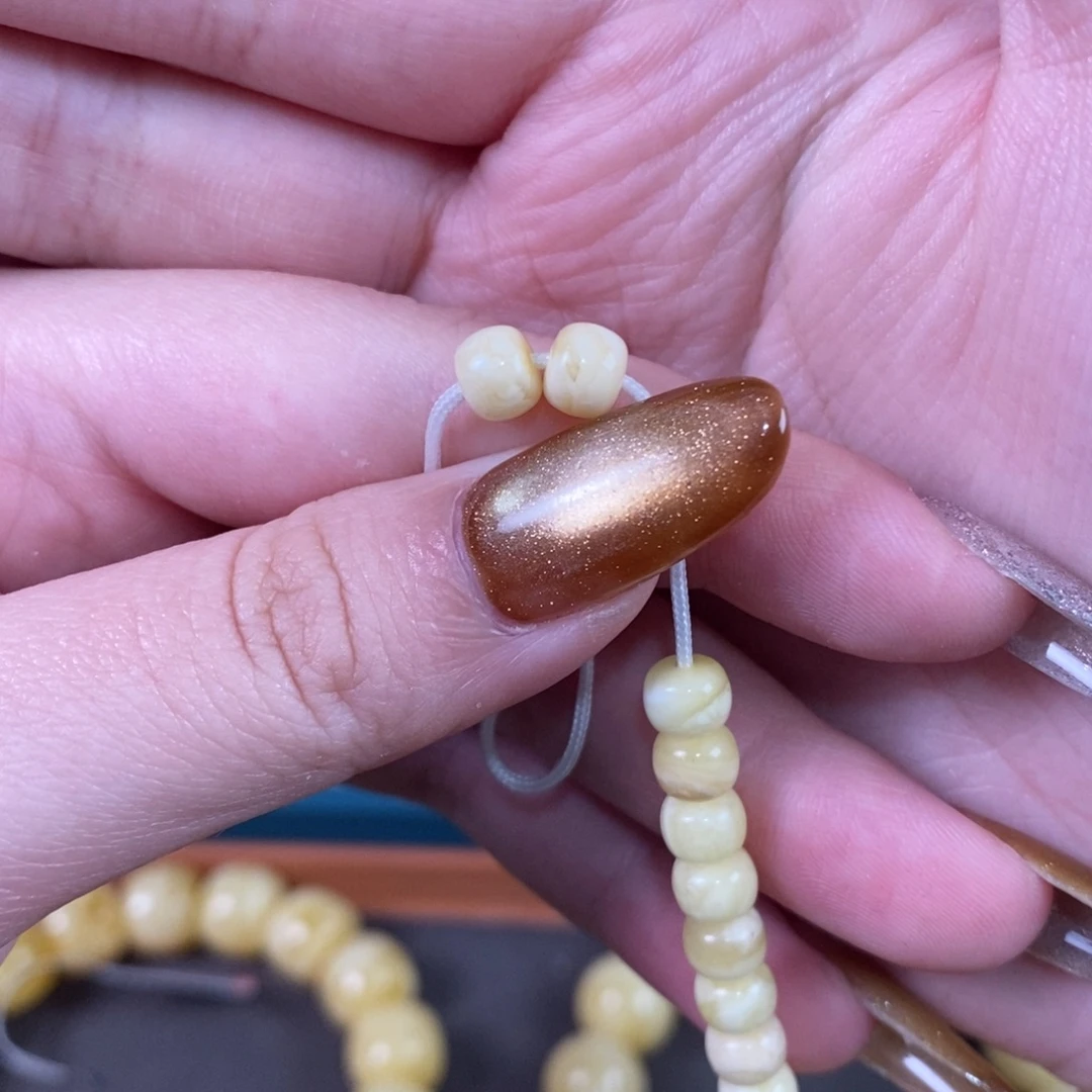 蜜蜡未镶嵌珠宝奇石6