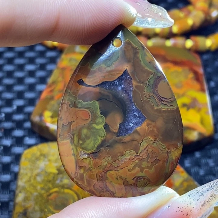 玛瑙/玉髓颈饰未镶嵌