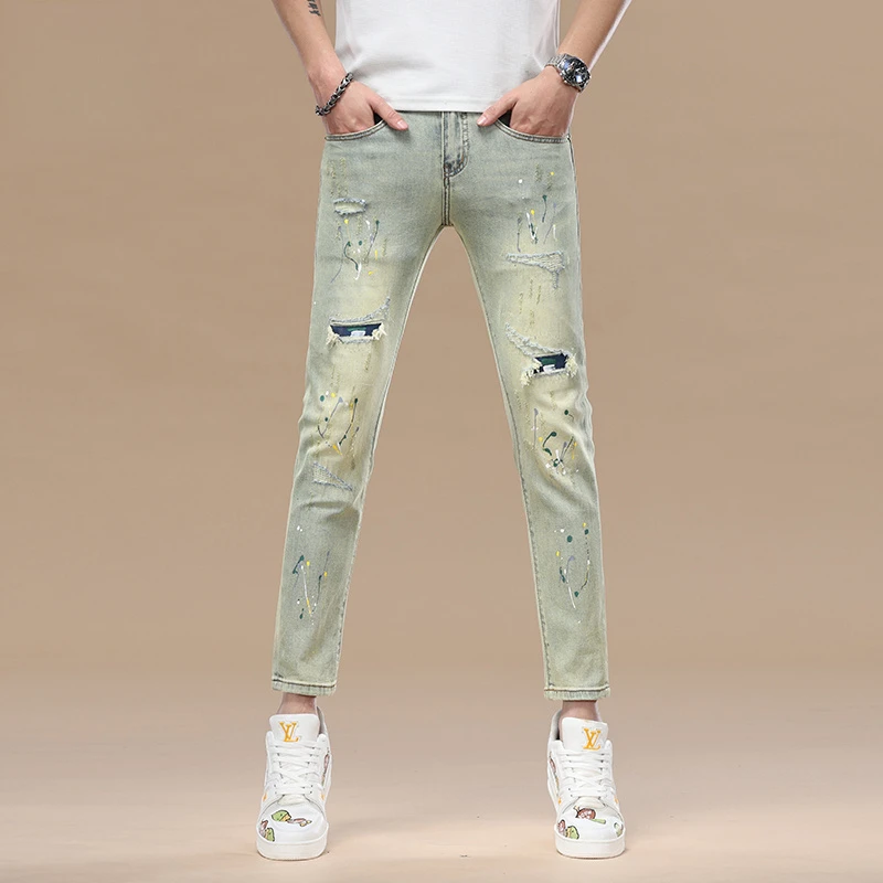 2025春夏新款浅蓝色破洞九分男士牛仔裤薄款修身弹力水洗