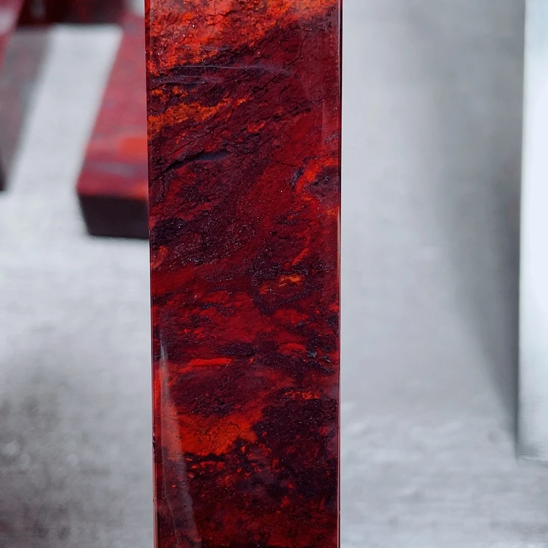 玉桂林鸡血玉印章镇尺4