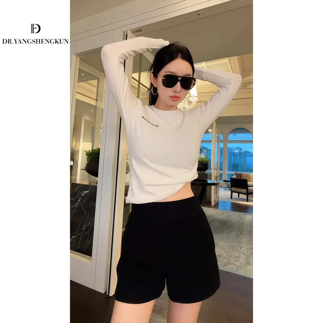 杨圣坤2025新品时尚百搭梵文修身显瘦圆领长袖打底衫T恤S8251017