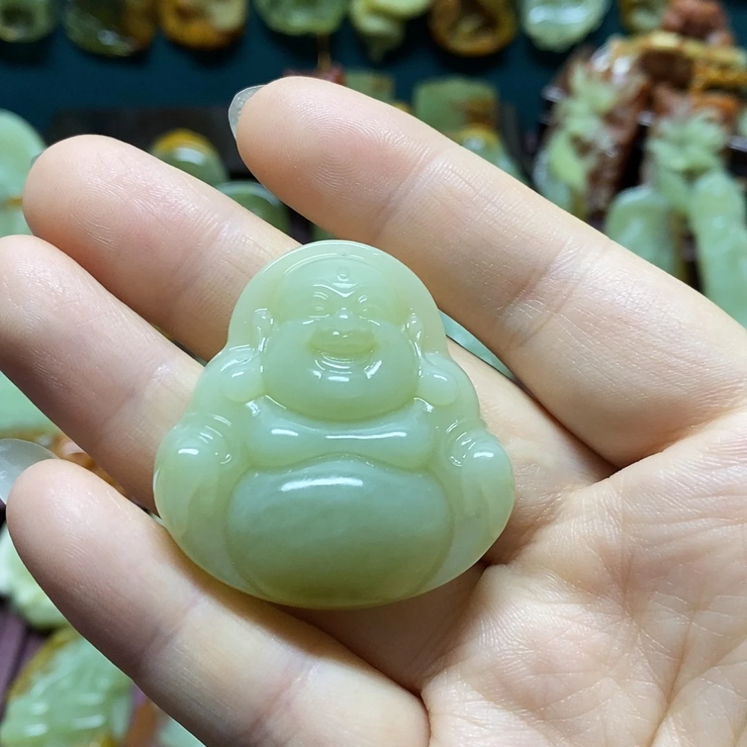 岫玉未镶嵌吊坠(赠链)