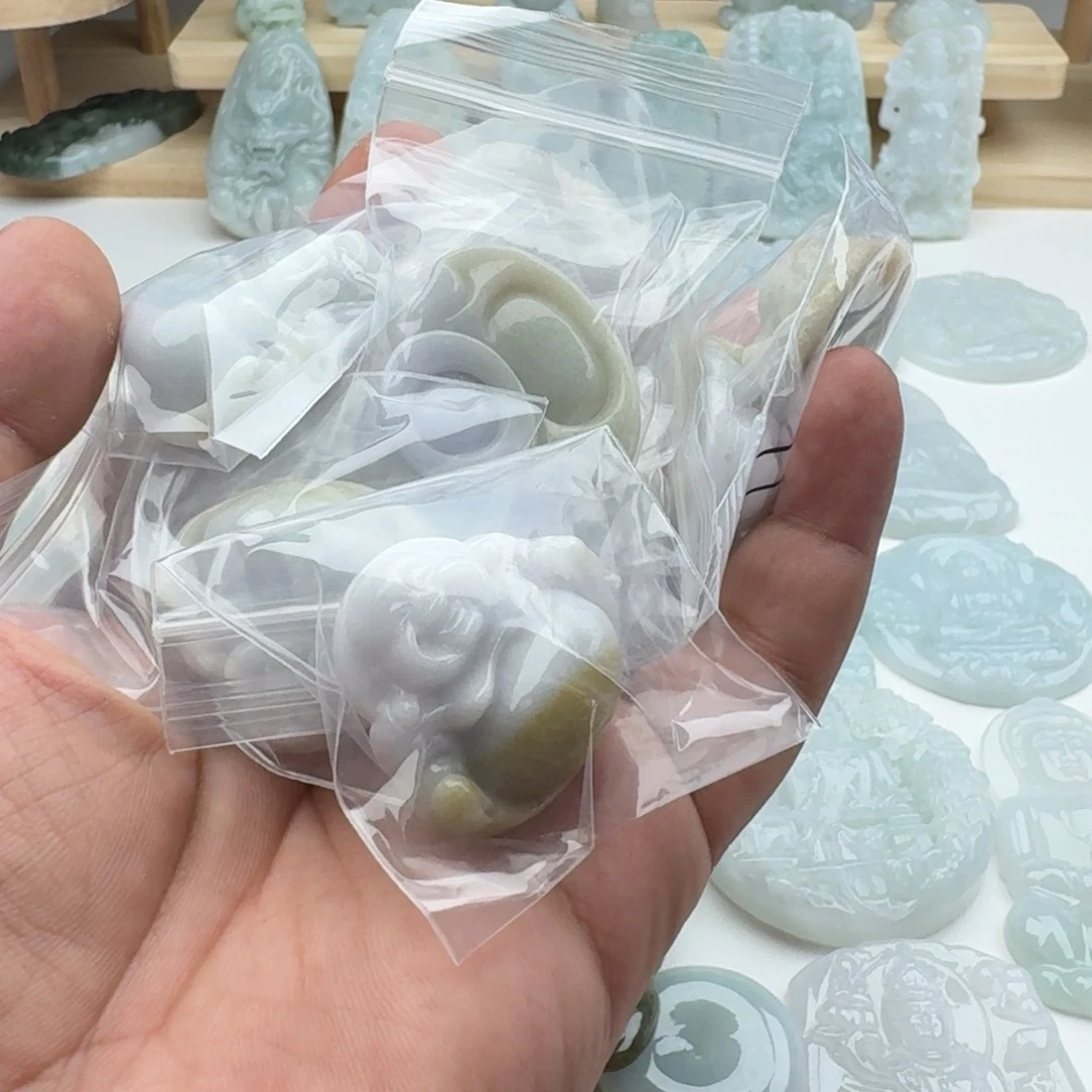 云***店颈饰未镶嵌翡翠天然缅甸A货翡翠