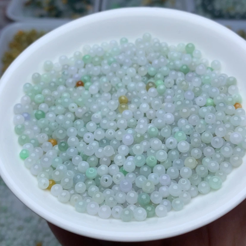 【闪购商品】翡翠手链未镶嵌卡3.8冰绿白100颗