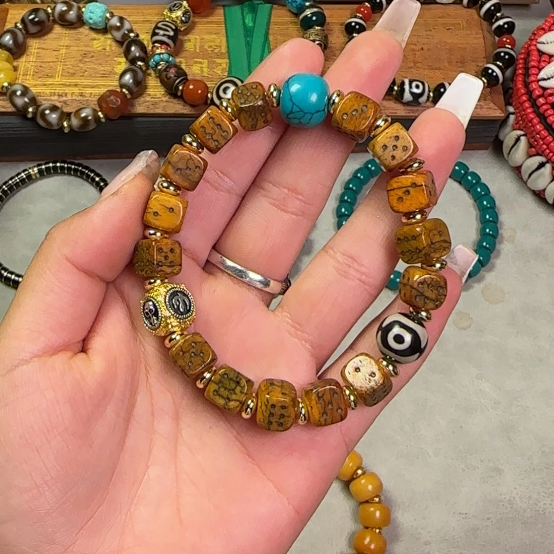 博***孟大叶紫檀（黑酸枝木类）