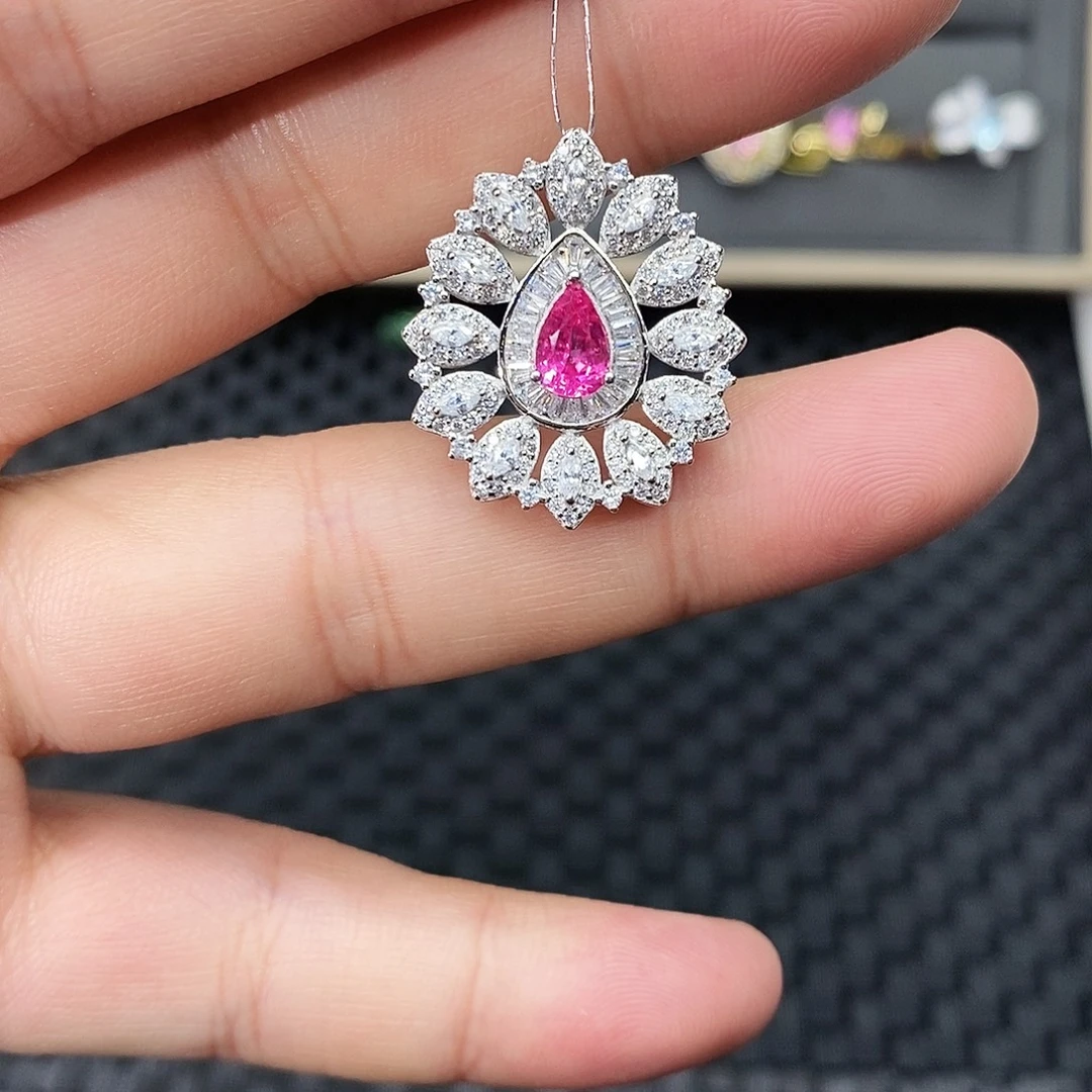 银S925镶嵌尖晶石吊坠(赠链)