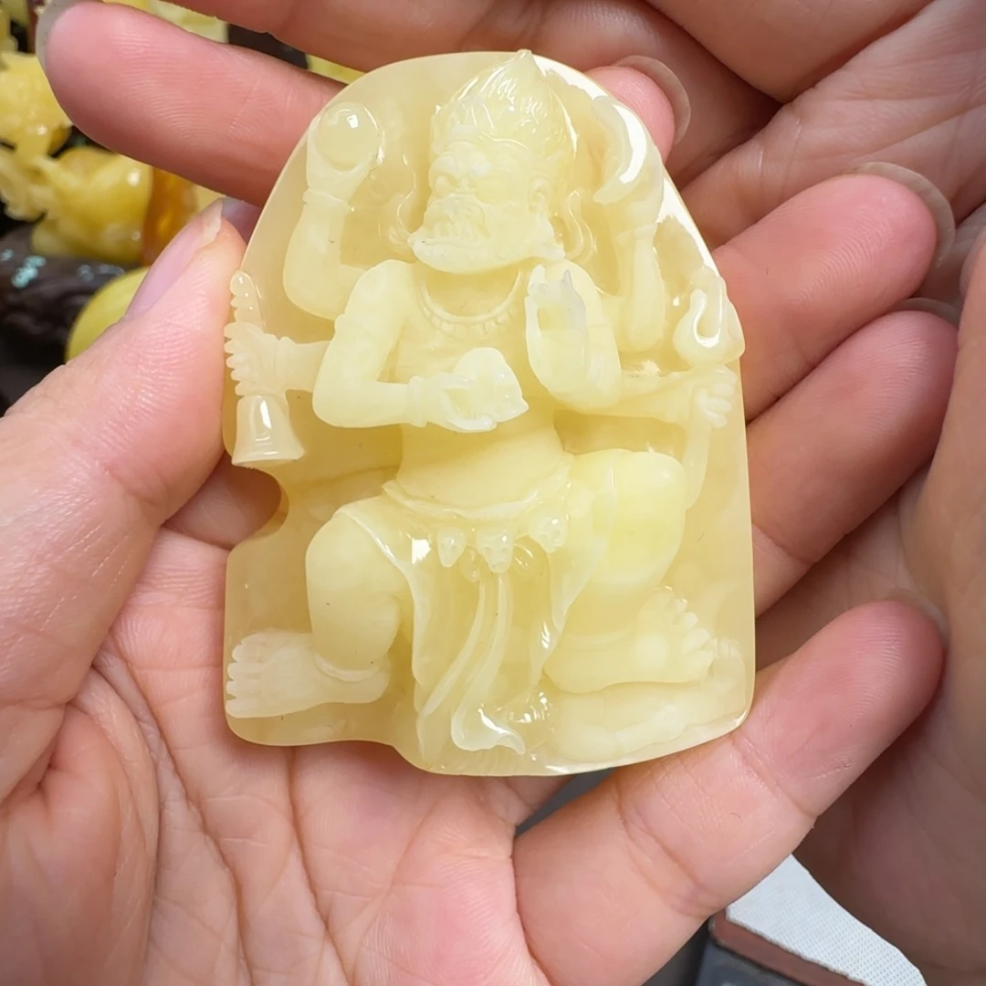 蜜蜡未镶嵌珠宝奇石