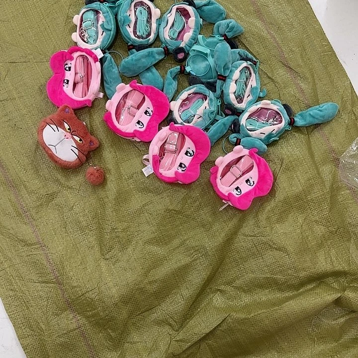 唐***唐毛绒11个包送了一小包