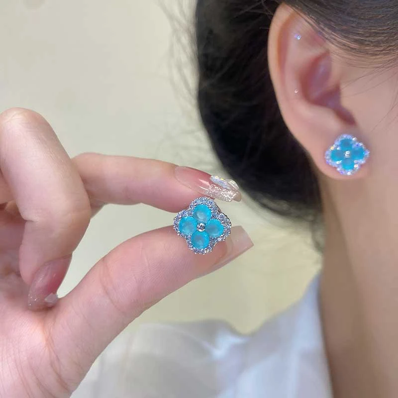 黄铜合成锆石耳饰 春季氛围感四叶花闪锆耳钉精致小巧百搭耳饰