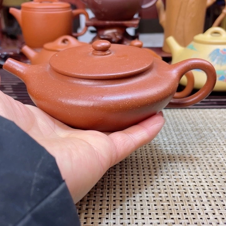紫砂茶壶缘**此扁壶微瑕不退不换