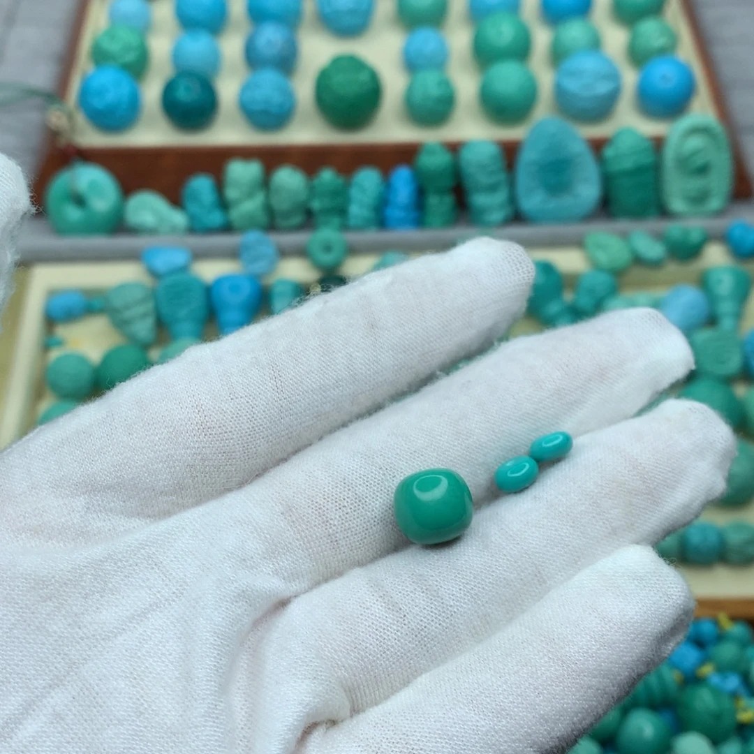 辉****高瓷老油绿老型珠尺寸10