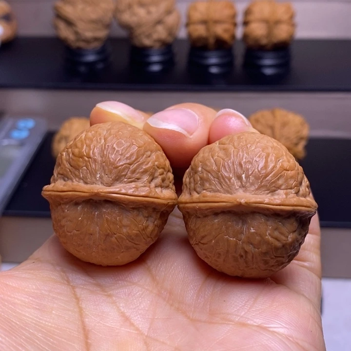 文玩核桃把件红蛇52