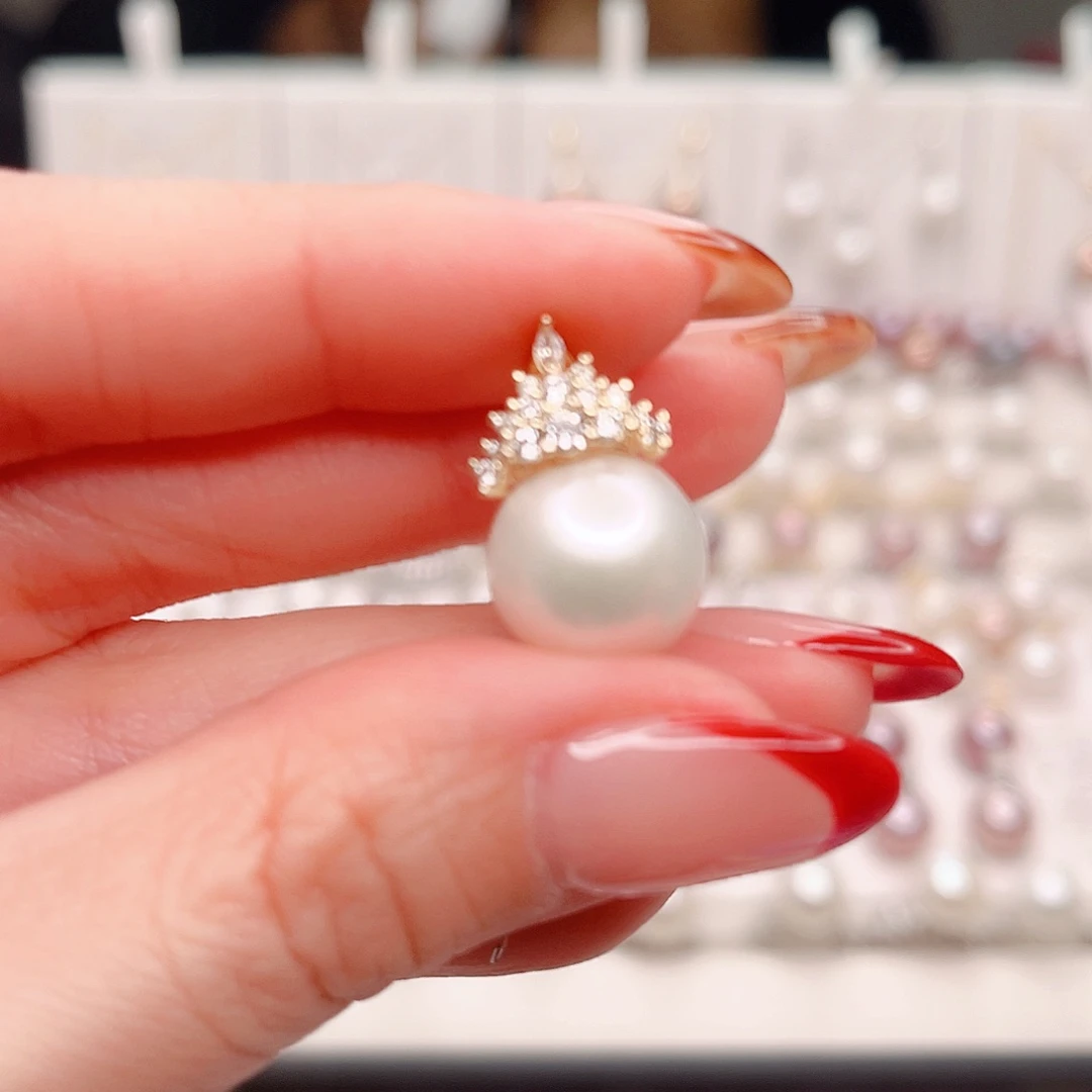 淡水珍珠吊坠(赠链)合金