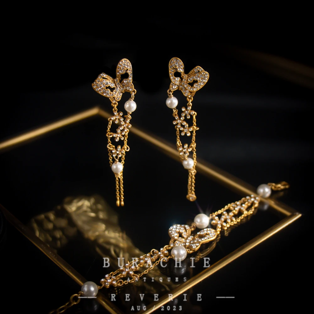 铜合金仿水晶耳饰 【6267】周年珍藏英｜经典原标克拉款CrownFrett