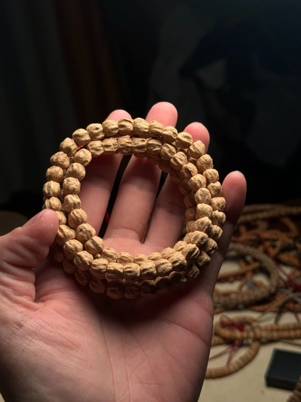 柏香籽油皮藏切顺纹108尺寸8左右长串