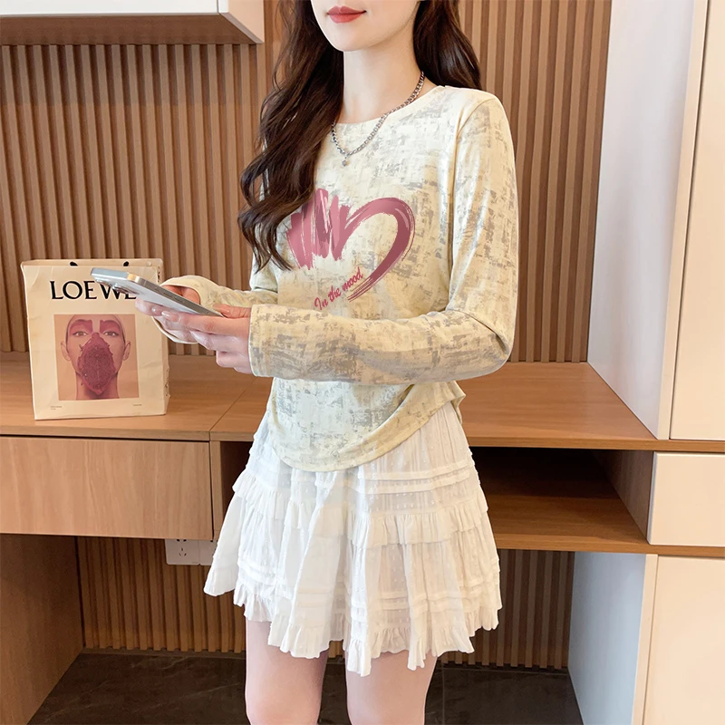 高级感扎染长袖打底衫女秋季韩版网红时尚百搭不规则修身显瘦上衣