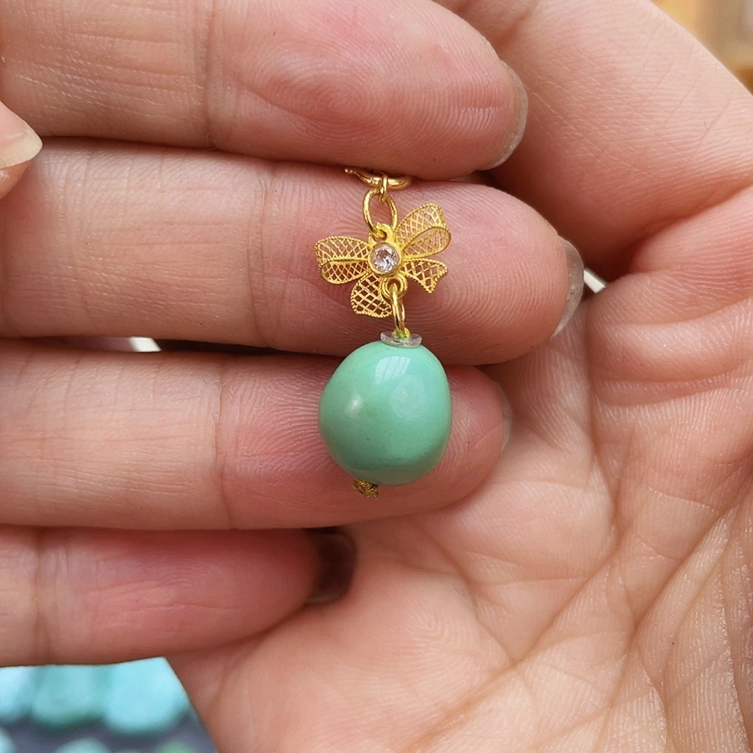 绿松石吊坠(不含链)18K金镶嵌