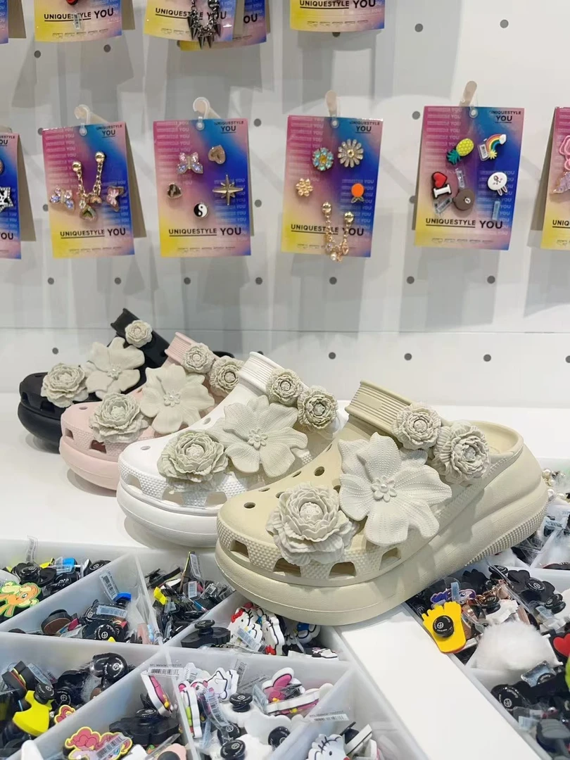 【韩国代购】云朵 洞洞鞋 外穿厚底防滑情侣洞洞鞋 妮妮