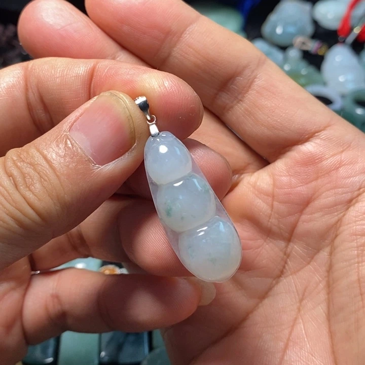 翡翠银S925镶嵌颈饰天然缅甸翡翠A货飘花福豆吊坠连中三元