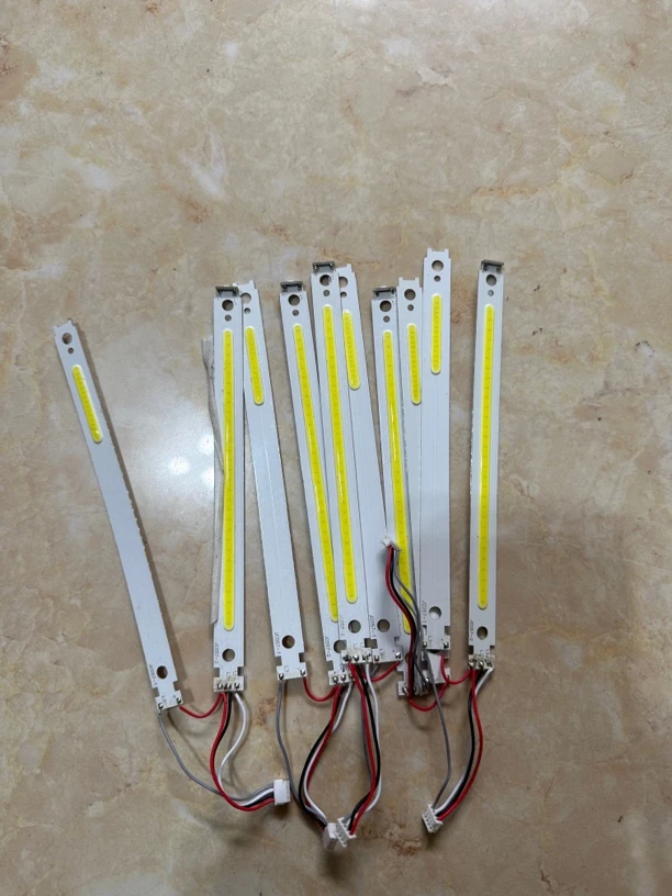 3.7VCOB灯珠5个