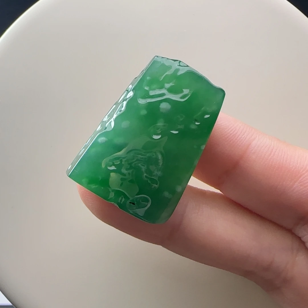 定制翡翠未镶嵌材料