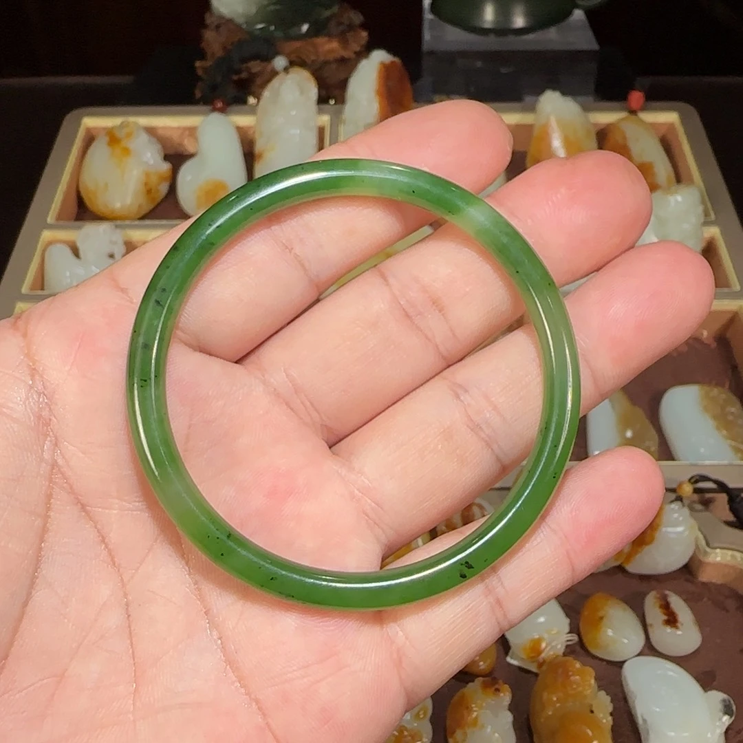 未镶嵌手镯和田玉（碧玉）