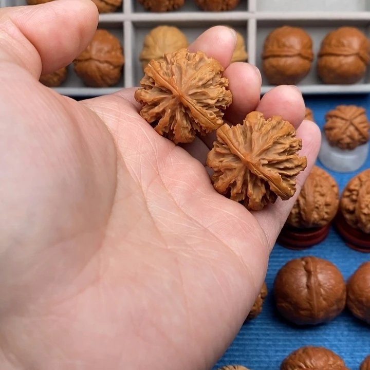 文玩核桃把件西瓜八棱