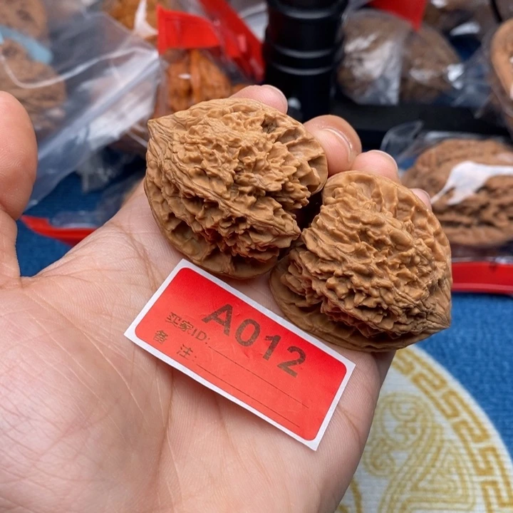 文玩核桃吊坠核桃