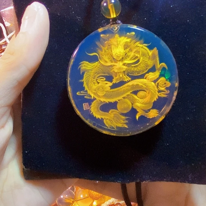 蓝珀未镶嵌珠宝奇石墨西哥蓝珀龙牌