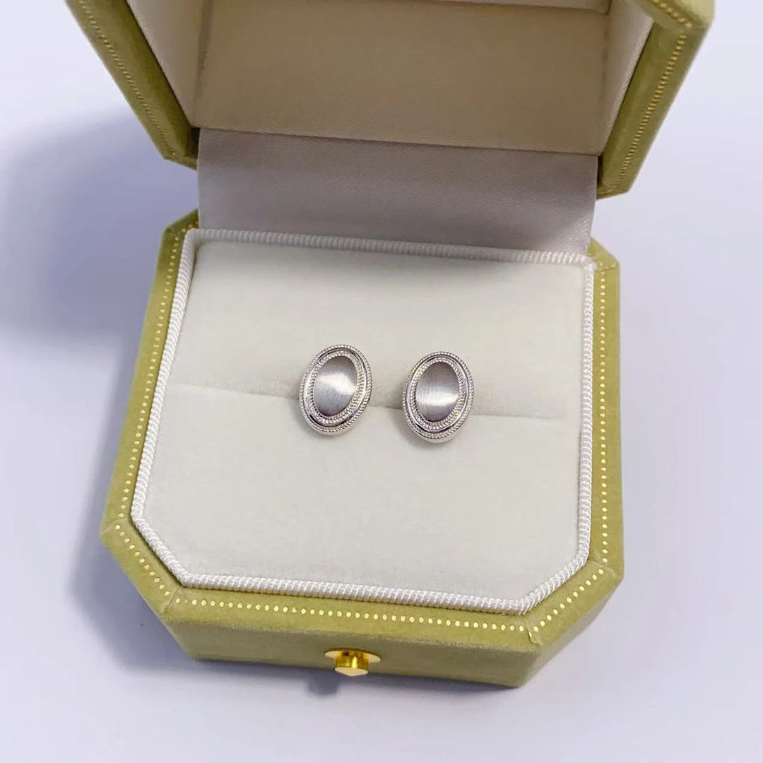 Pt950铂金精品流金直针耳钉4.39克百搭气质时尚