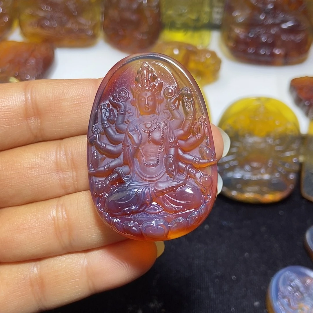 7***N琥珀未镶嵌颈饰千手