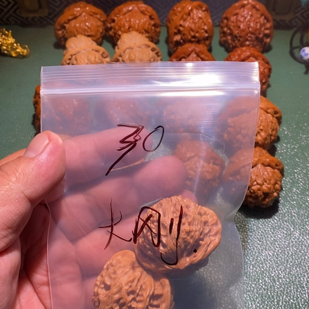 桃核吊坠大*宫灯里一股清流的香气