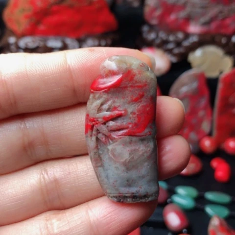 昌化鸡血石昌化鸡血石挂件