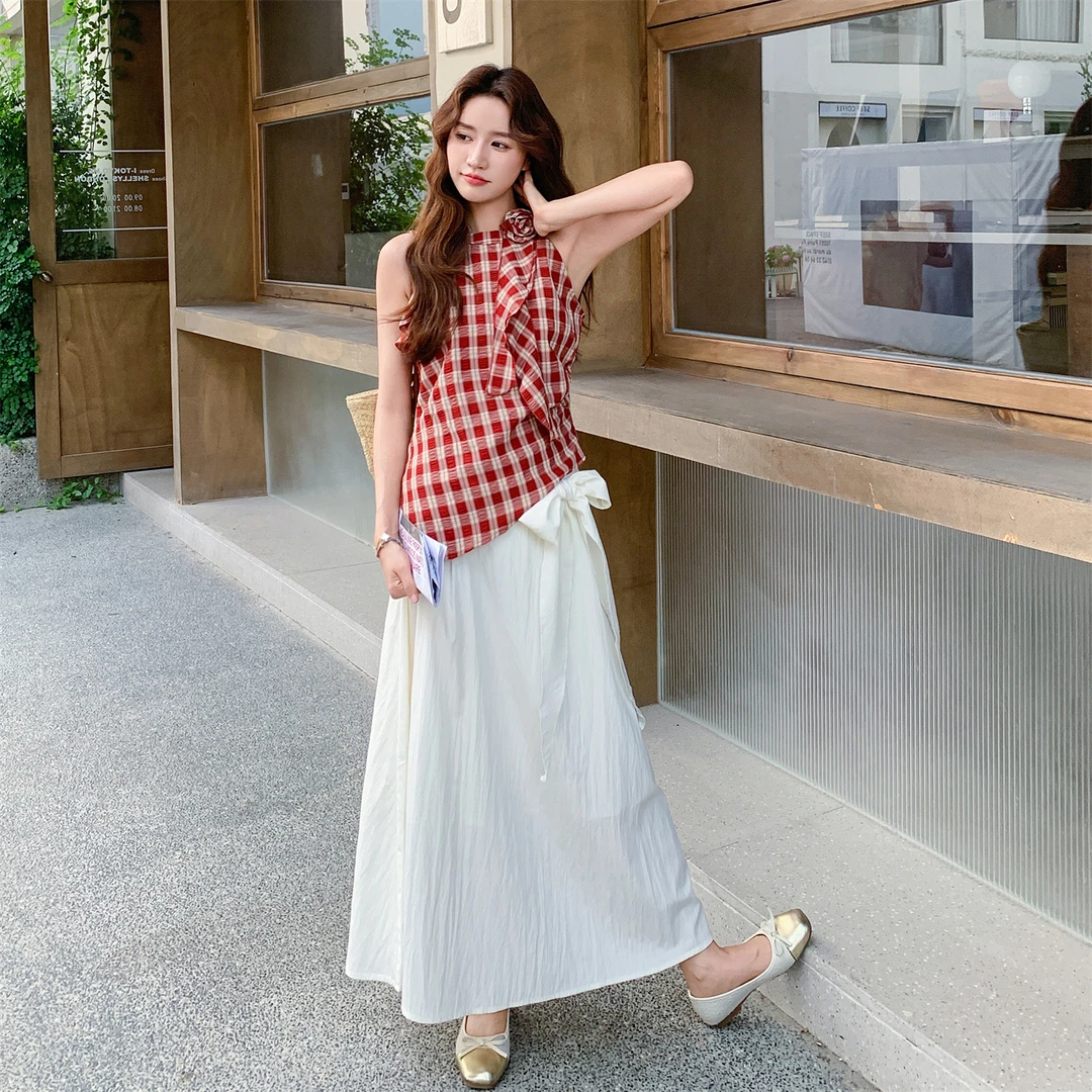 巨好看的文艺复古挂脖不规则格子上衣半身裙套装两件套女夏氛围感